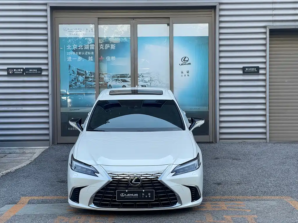 Lexus ES 2025 — фото 14