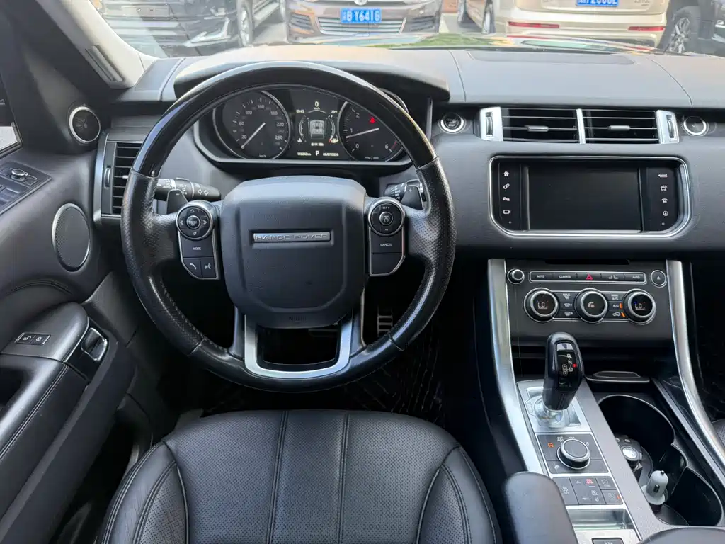 Land Rover Sport 2017 — фото 8