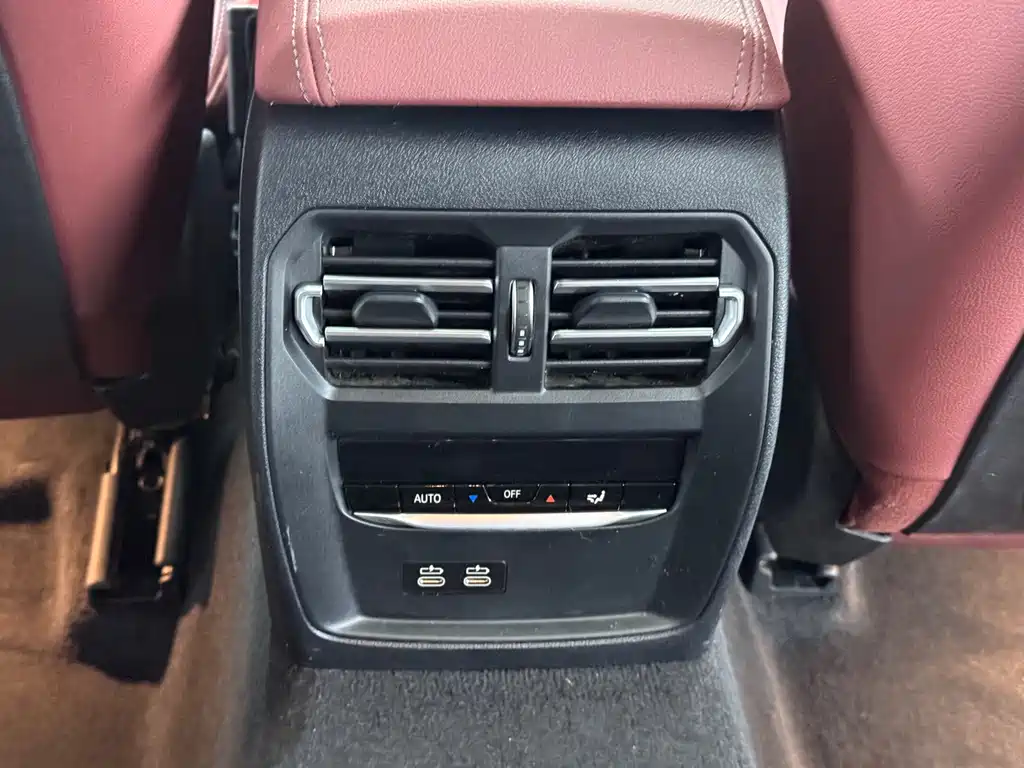 BMW 3 Series 2022 — фото 14