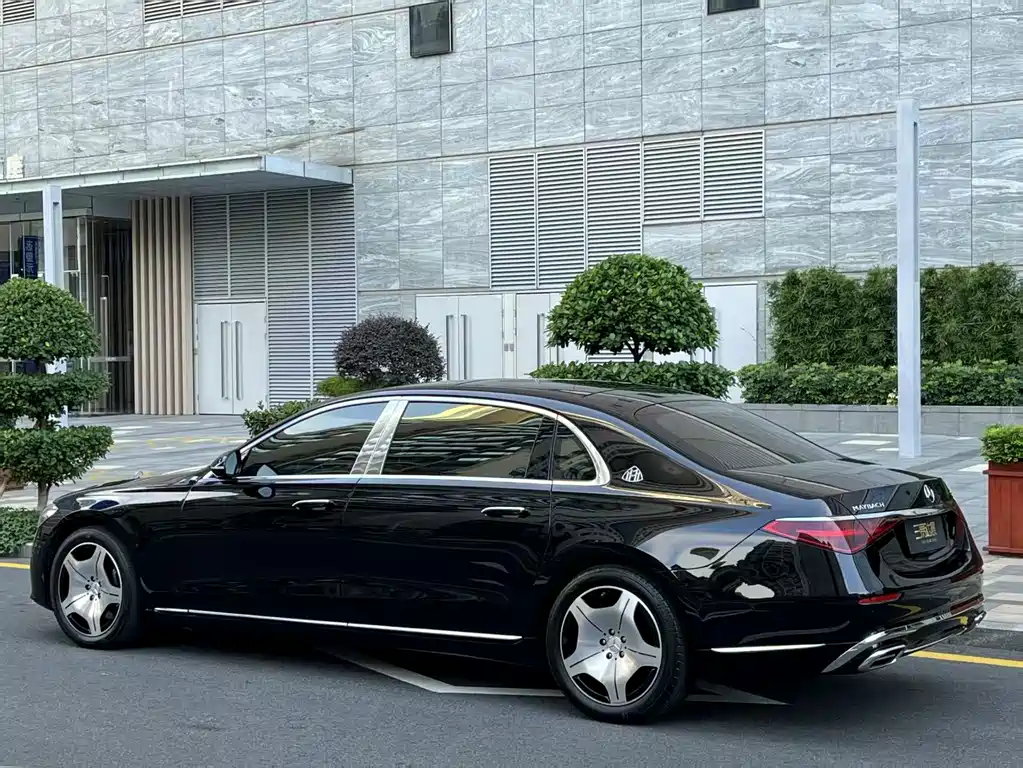 Mercedes-Benz Maybach S-Class 2024 — фото 4
