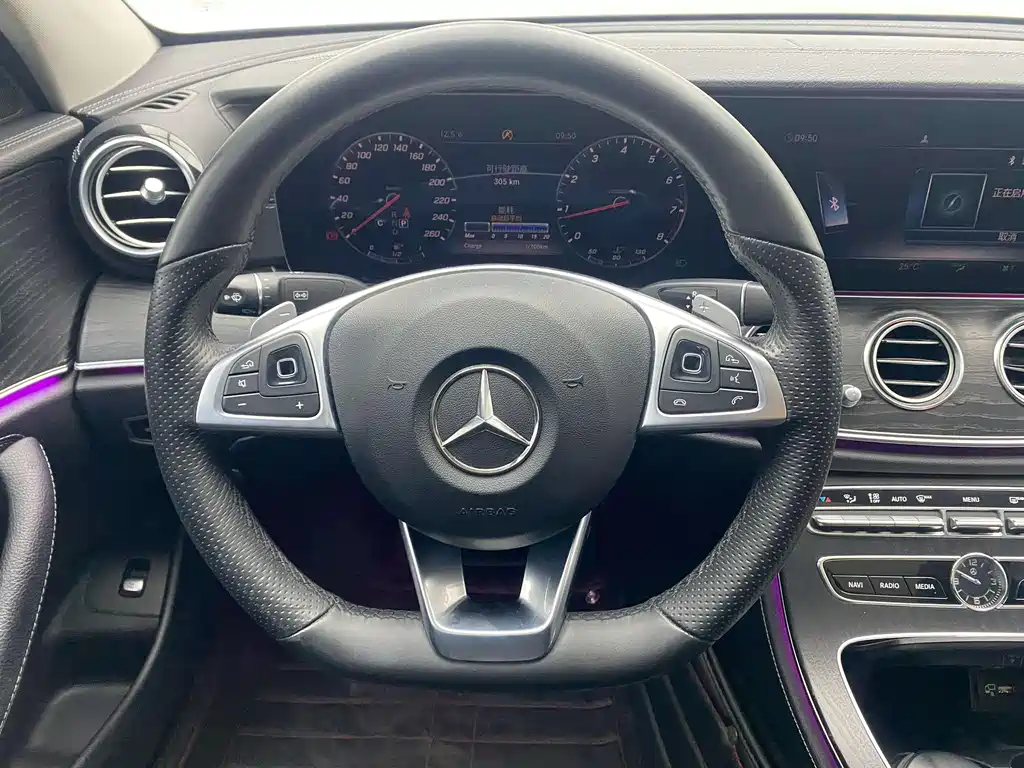 Mercedes-Benz E-Class 2018 — фото 23