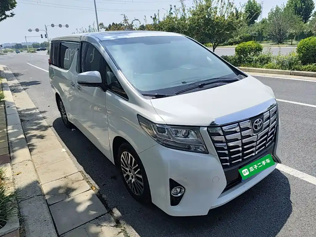 Toyota Alphard 2017 — фото 4