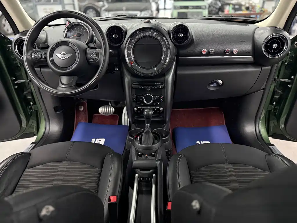 MINI Countryman 2016 — фото 19