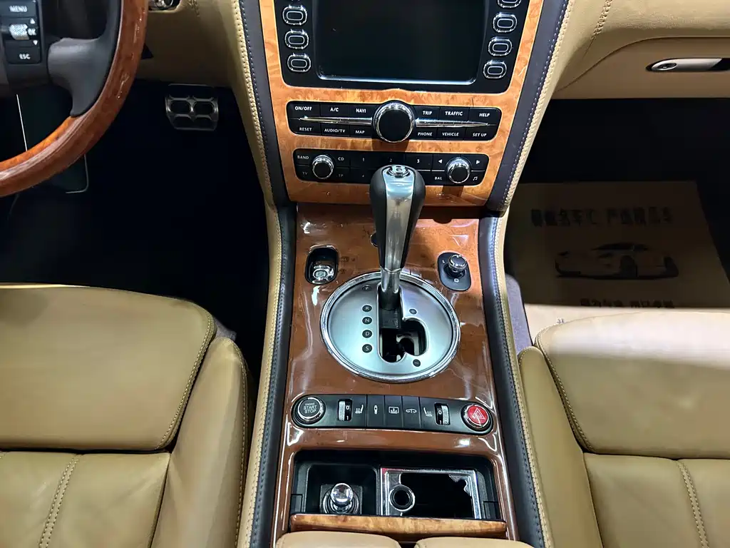 Bentley Flying Spur 2007 — фото 17