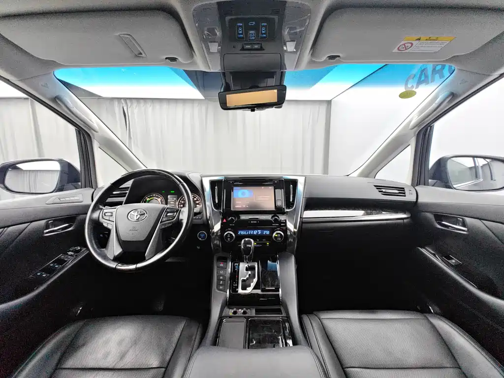 Toyota Vellfire 2019 — фото 13