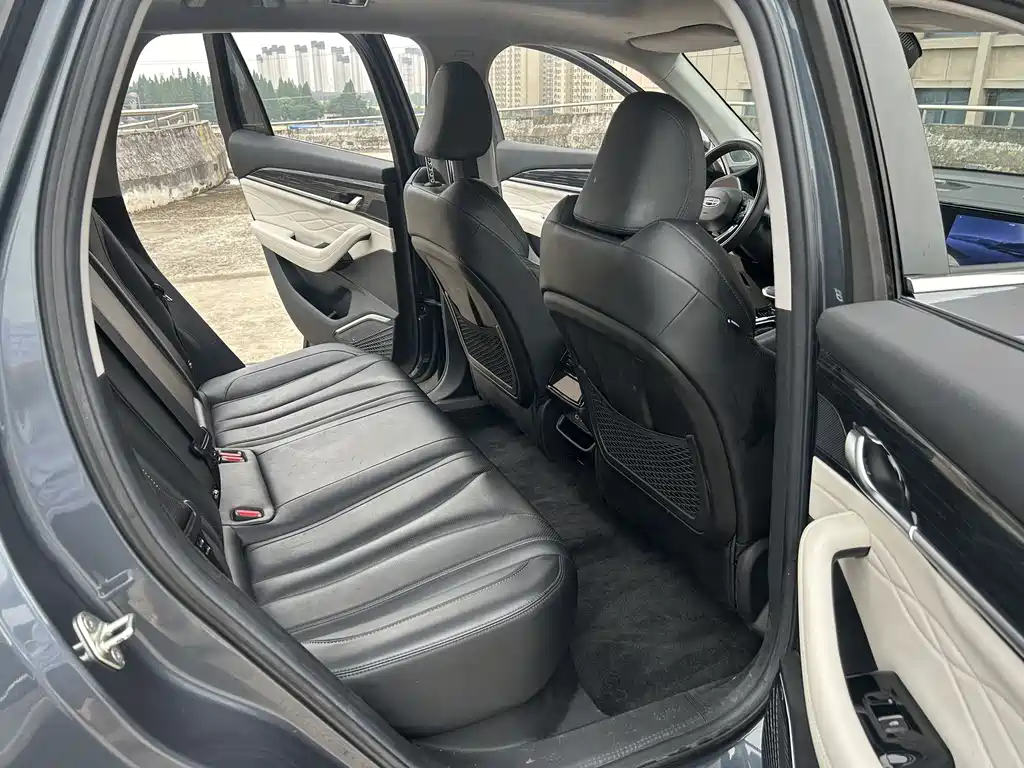 Geely Xingyue L 2023 — фото 13