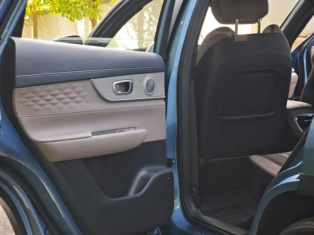 Chery Tiggo 8 PLUS C-DM 2025 — фото 9