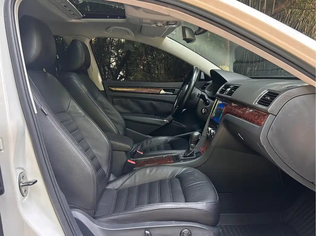 Volkswagen Passat 2012