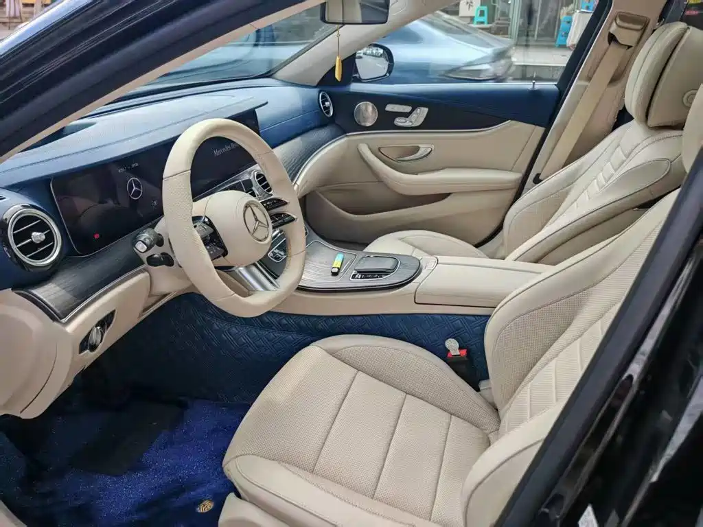 Mercedes-Benz E-Class 2021 — фото 11