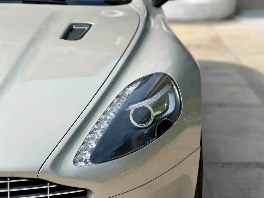 Aston Martin Rapide 2012 — фото 3