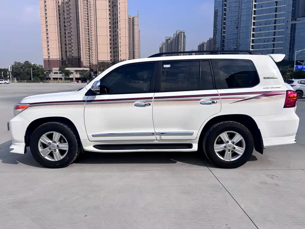 Toyota Land Cruiser 2015 — фото 13