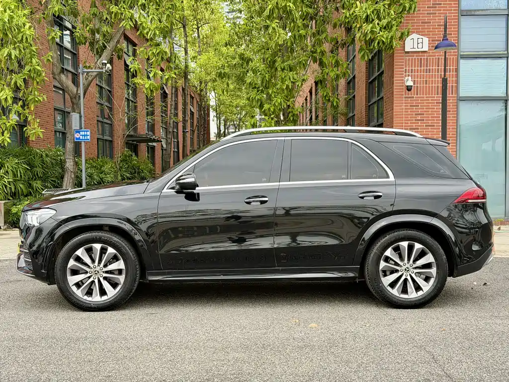 Mercedes-Benz GLE 2023 — фото 2