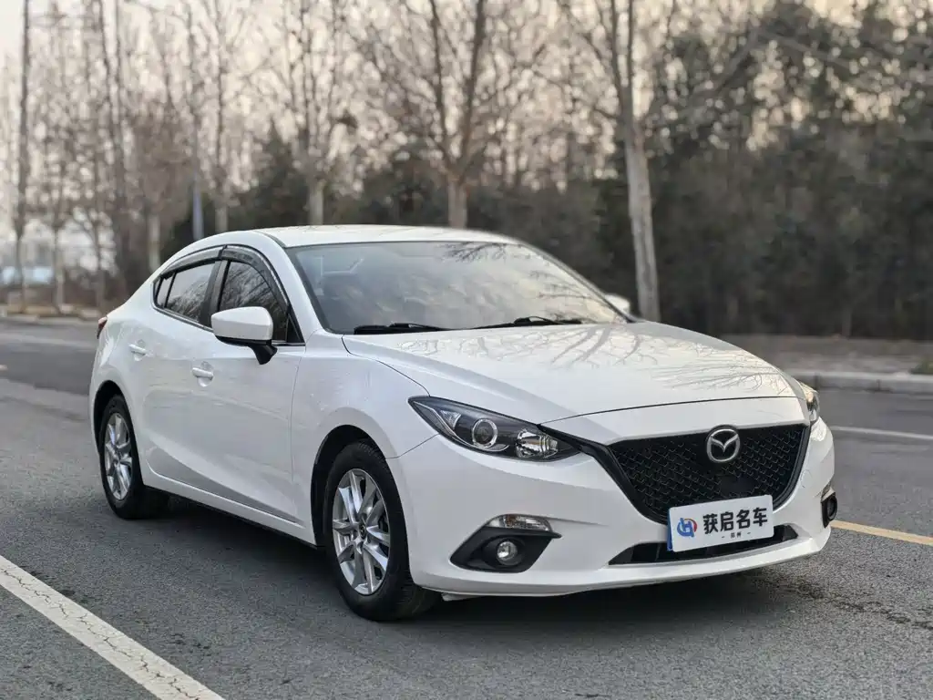 Mazda 3 Axela 2016 — фото 3