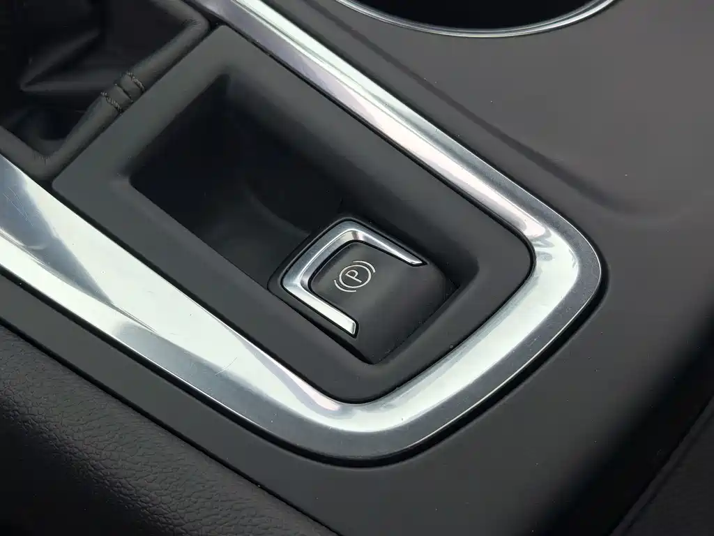 Chevrolet Equinox 2022 — фото 19