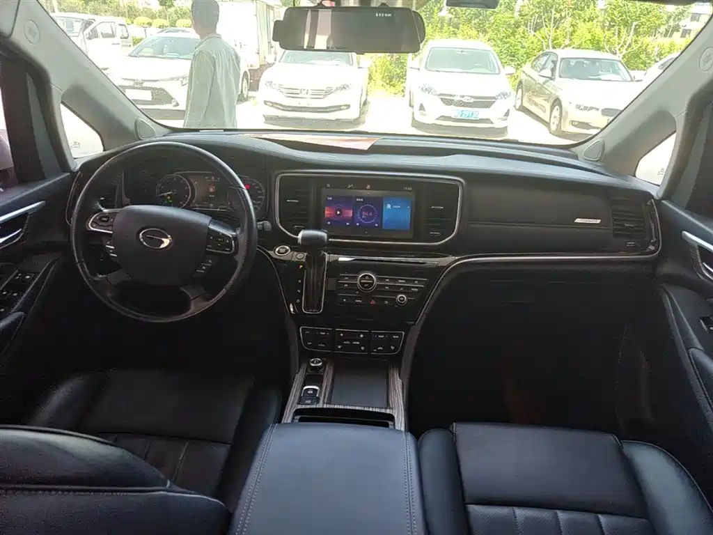 GAC Motor Trumpchi M8 2019 — фото 10