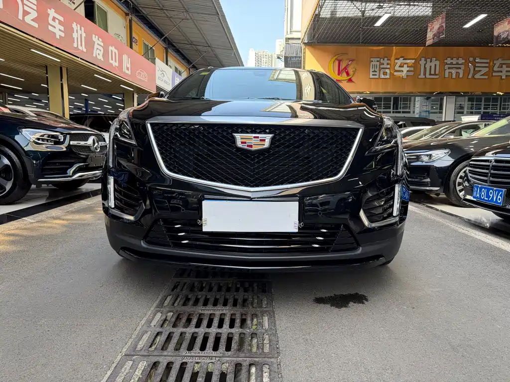 Cadillac XT5 2021 — фото 2