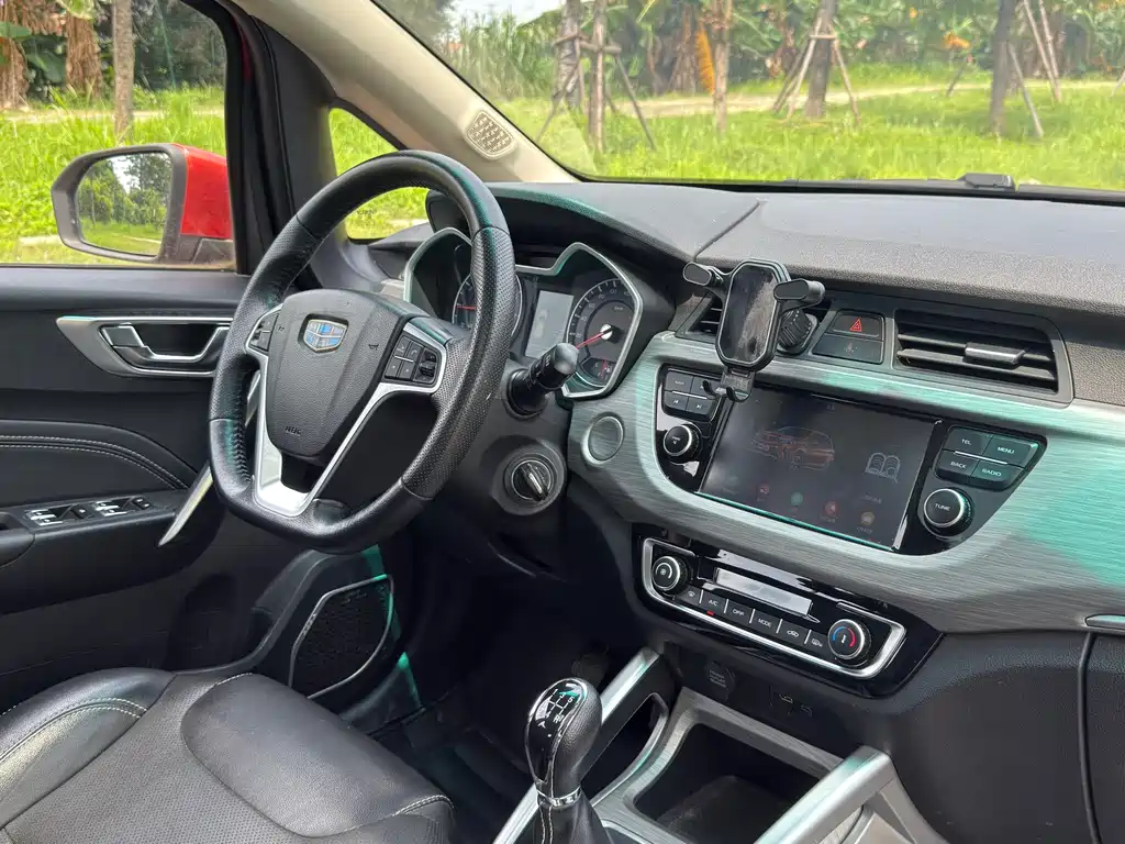 Geely Vision X3 2018 — фото 14