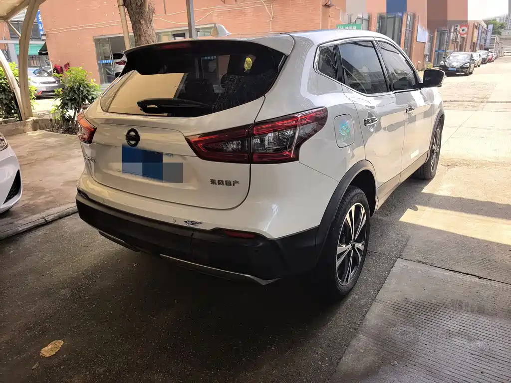Nissan Qashqai 2021 — фото 17