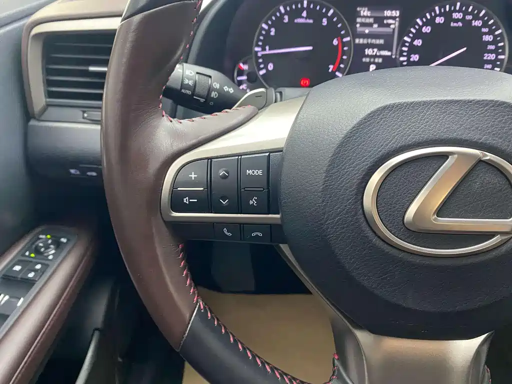 Lexus RX 2020 — фото 24