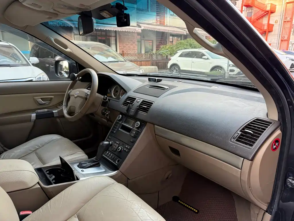 Volvo XC90 2012 — фото 10