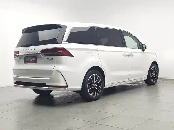Roewe iMAX8 2024