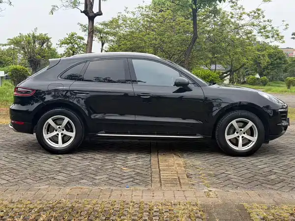 Porsche Macan 2015
