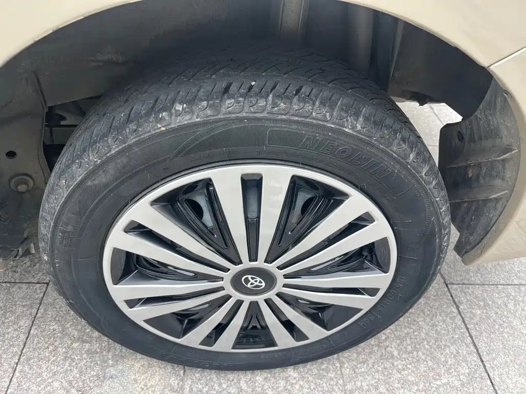 Toyota Vios 2017 — фото 10
