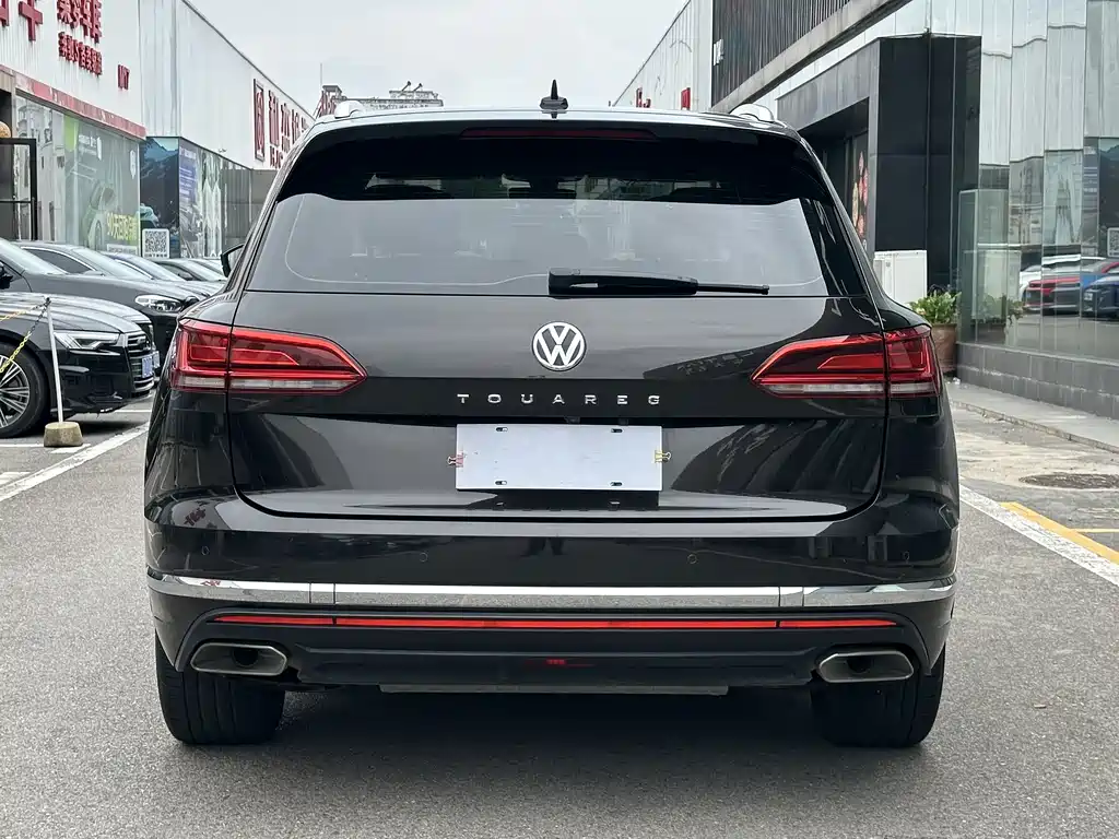 Volkswagen Touareg 2020 — фото 11