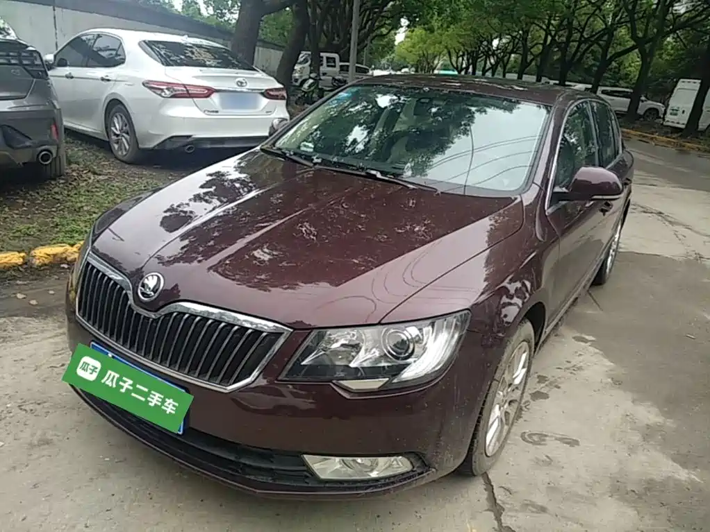 Skoda Superb 2016 — фото 1