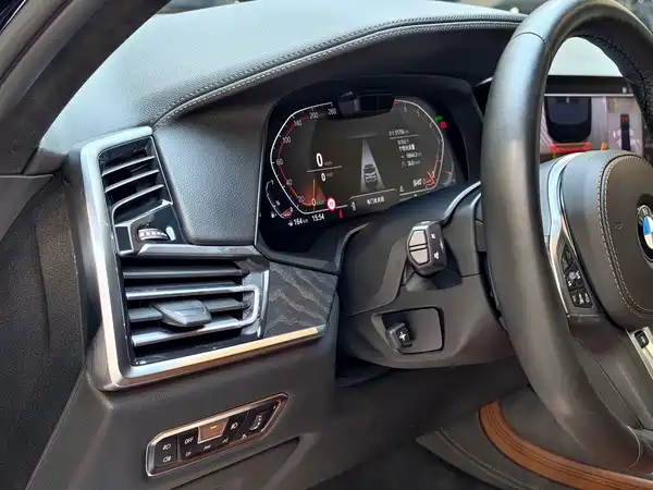 BMW X7 2019