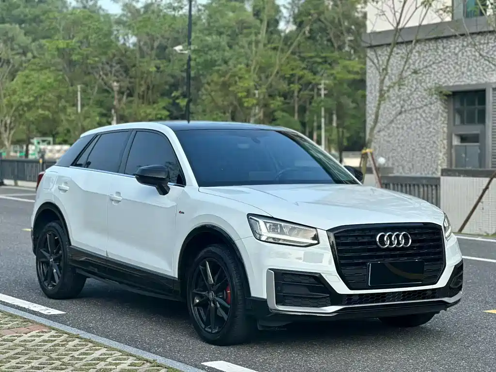 Audi Q2L 2020 — фото 3