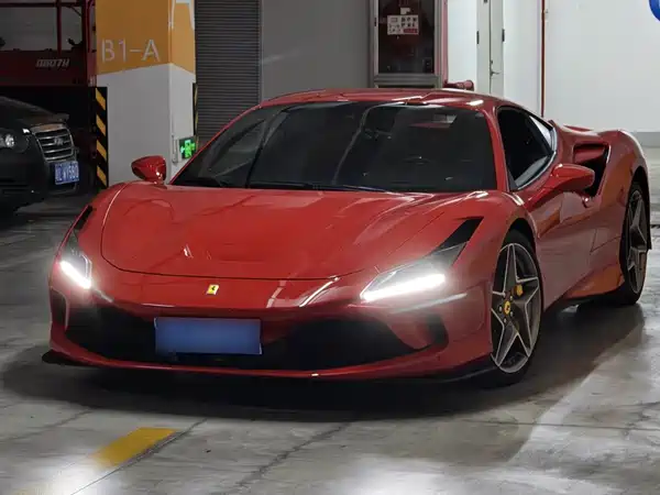 Ferrari F8 2021
