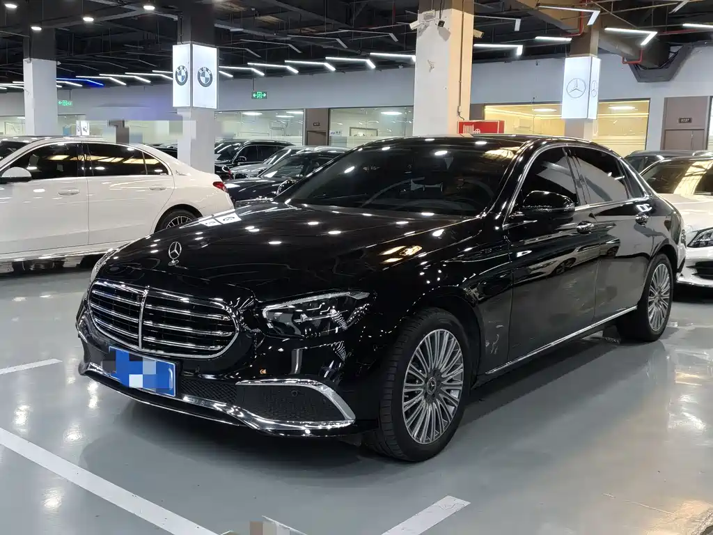 Mercedes-Benz E-Class 2022
