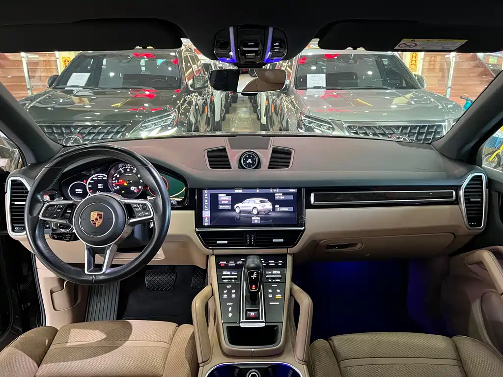Porsche Cayenne 2018 — фото 11