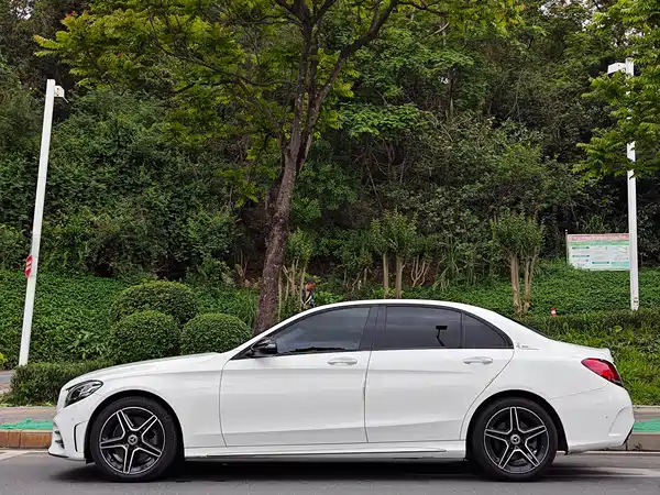 Mercedes-Benz C-Class 2021