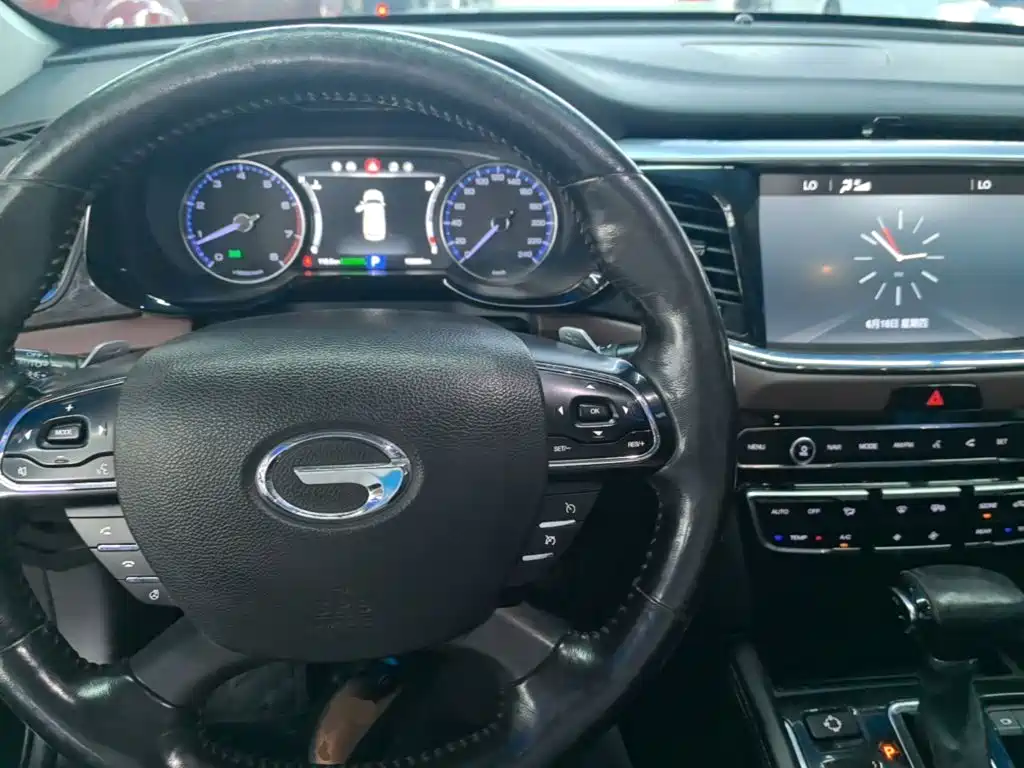 GAC Motor Trumpchi GS8 2018 — фото 10