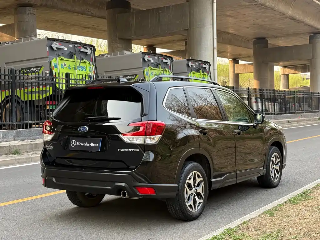 Subaru Forester 2020 — фото 6