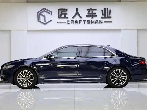 Lincoln Continental 2021