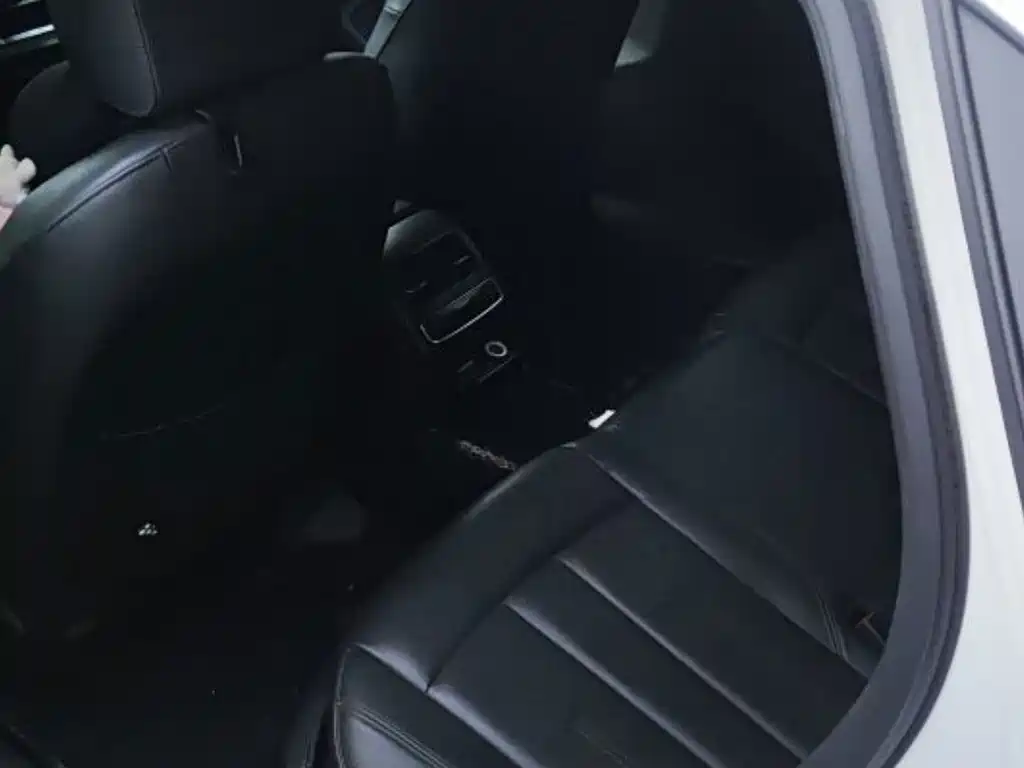 Audi A4L 2019