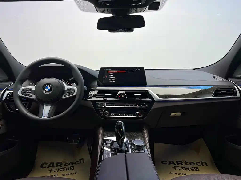 BMW 6 Series GT 2018 — фото 16