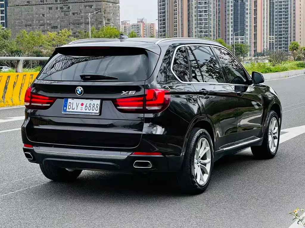 BMW X5 2017 — фото 6