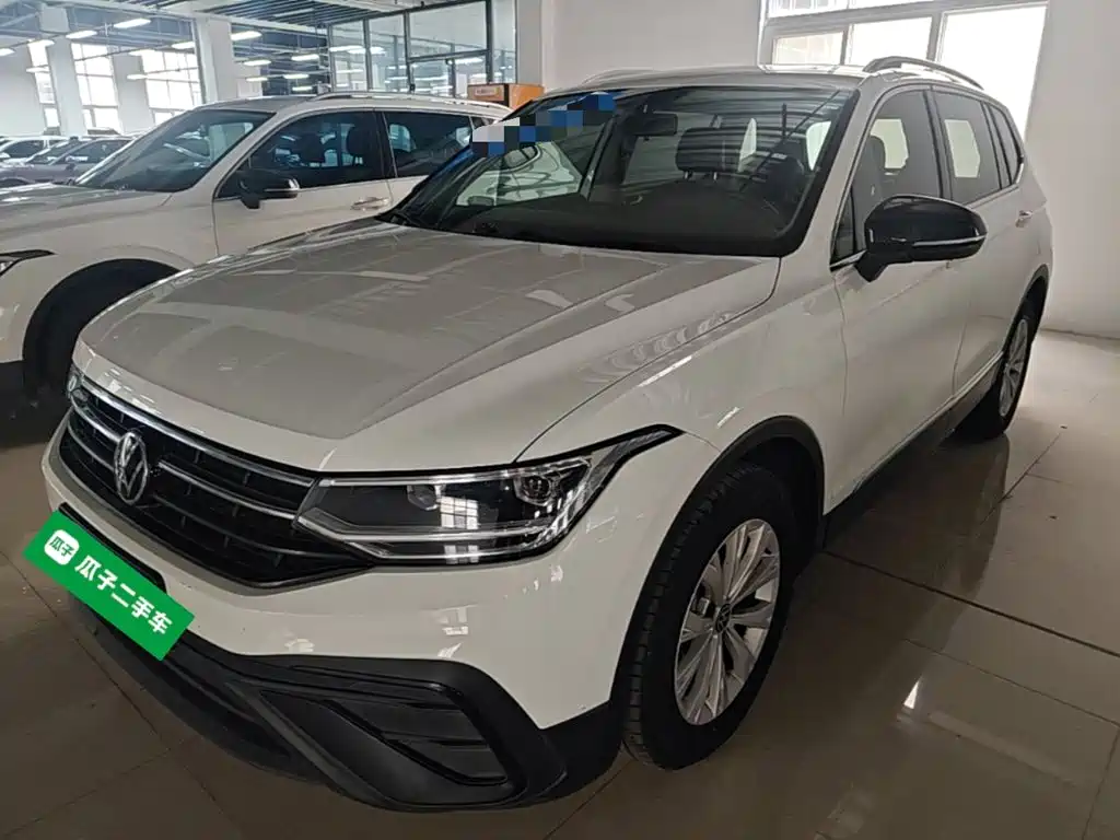 Volkswagen Tiguan L 2024 — фото 1