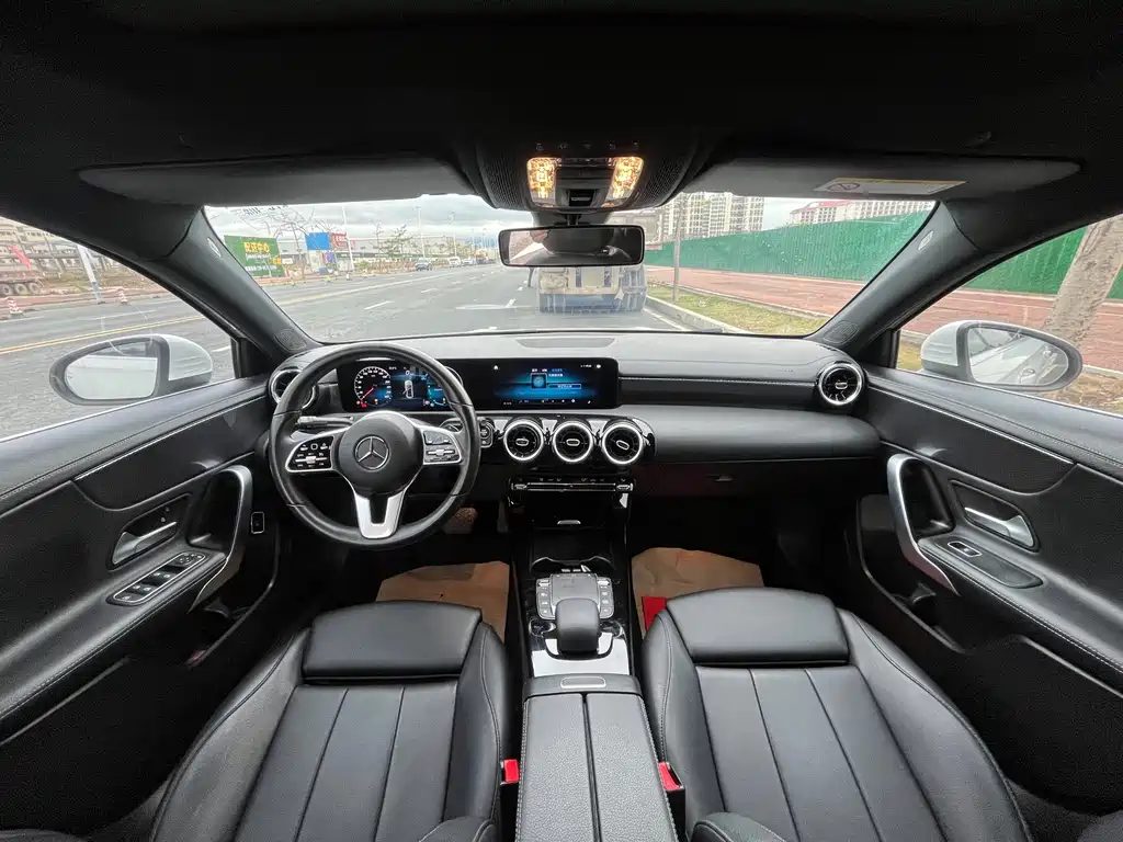 Mercedes-Benz A-Class 2020 — фото 6