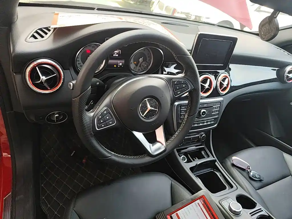 Mercedes-Benz CLA 2015 — фото 10