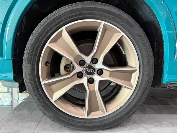 Audi Q2L 2022