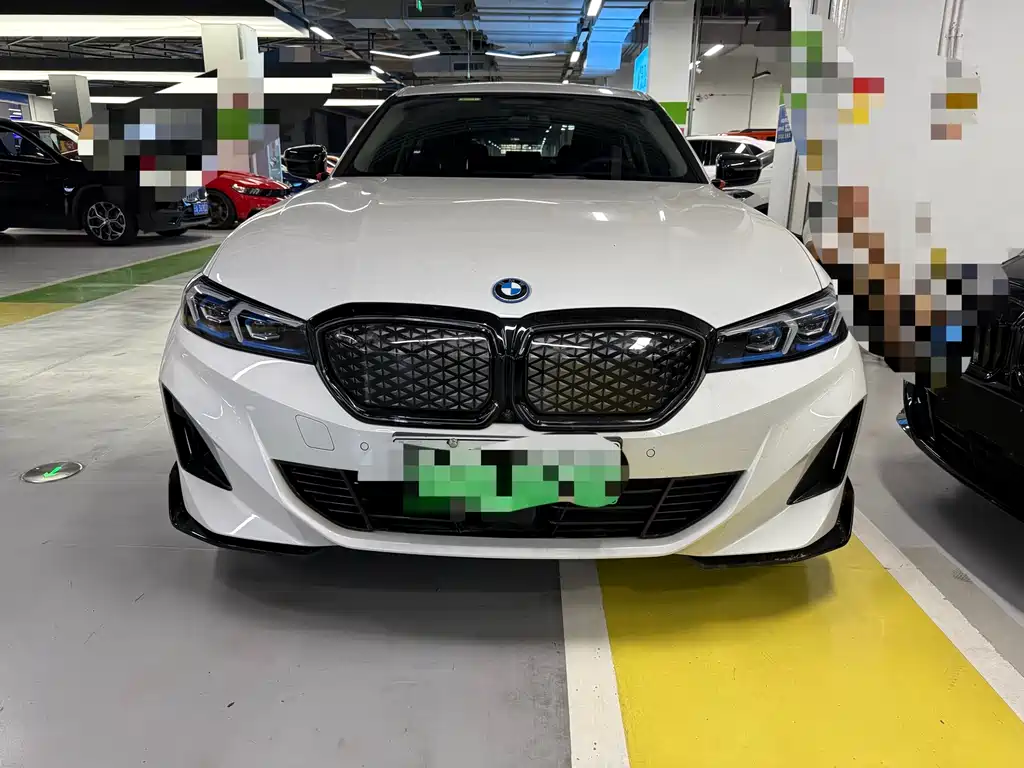 BMW i3 2025