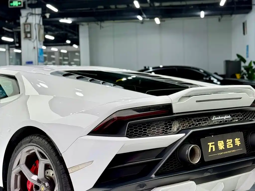 Lamborghini Huracán 2022 — фото 11