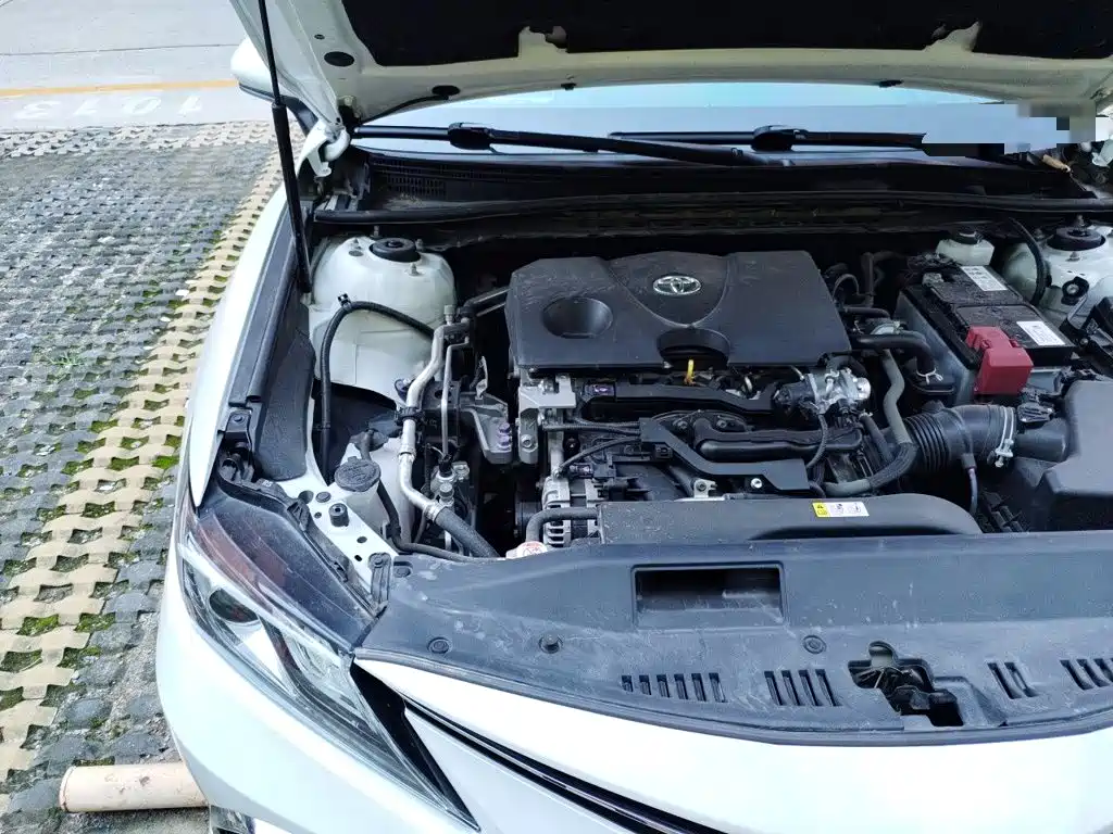 Toyota Camry 2022 — фото 20