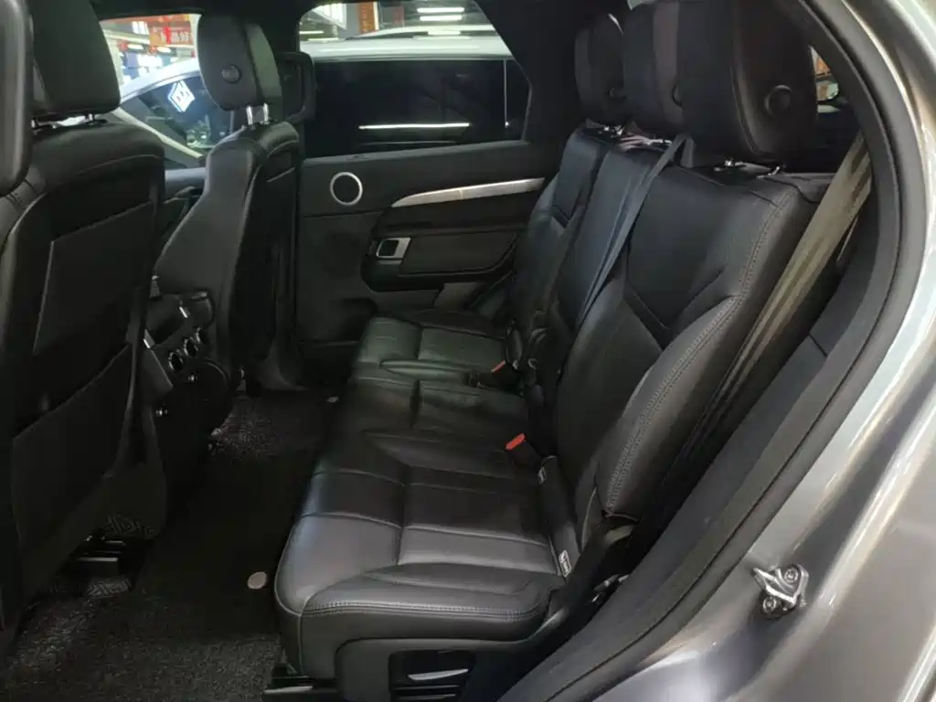Land Rover Discovery 2021 — фото 17