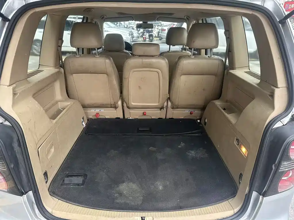 Volkswagen Touran 2014